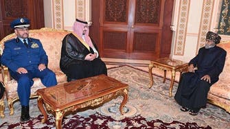 عُمان کے سلطان قابوس سے سعودی نائب وزیر دفاع شہزادہ خالد بن سلمان کی ملاقات 