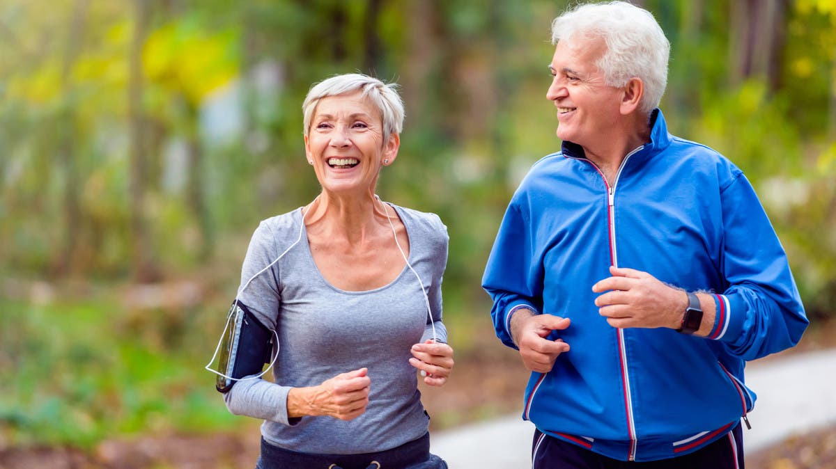 دراسة مهمة تكتشف صلة بين المشي السريع وبطء الشيخوخة
