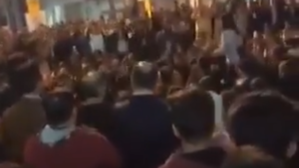 بالفيديو.. هتاف "الموت للدكتاتور" يعلو في طهران