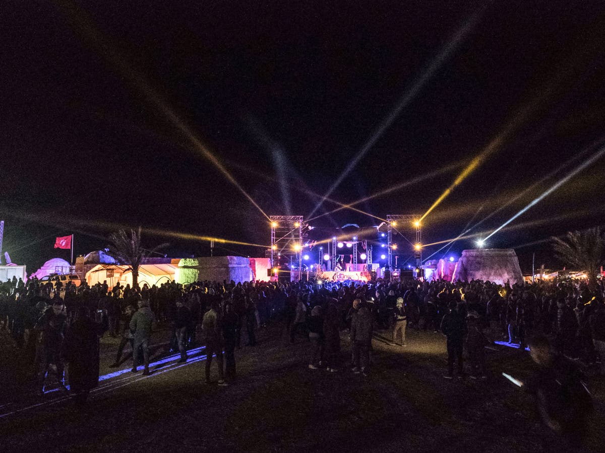 Electronic music festival rocks Tunisian desert | Al Arabiya English