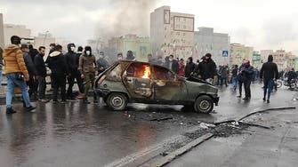 النظام الإيراني يلاحق آلاف المحتجين بالاعتقال