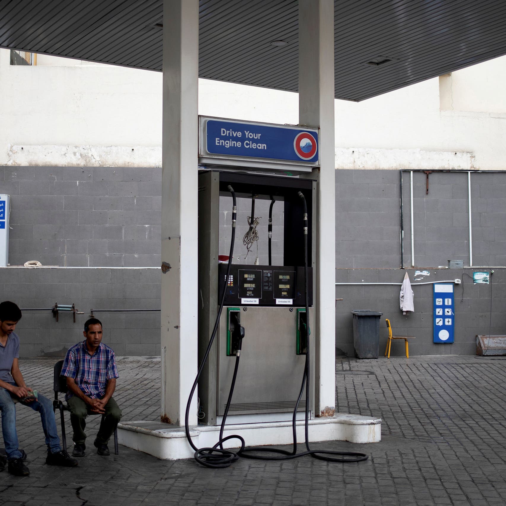 وزير مالية لبنان: خفض دعم البنزين من 90% إلى 85%