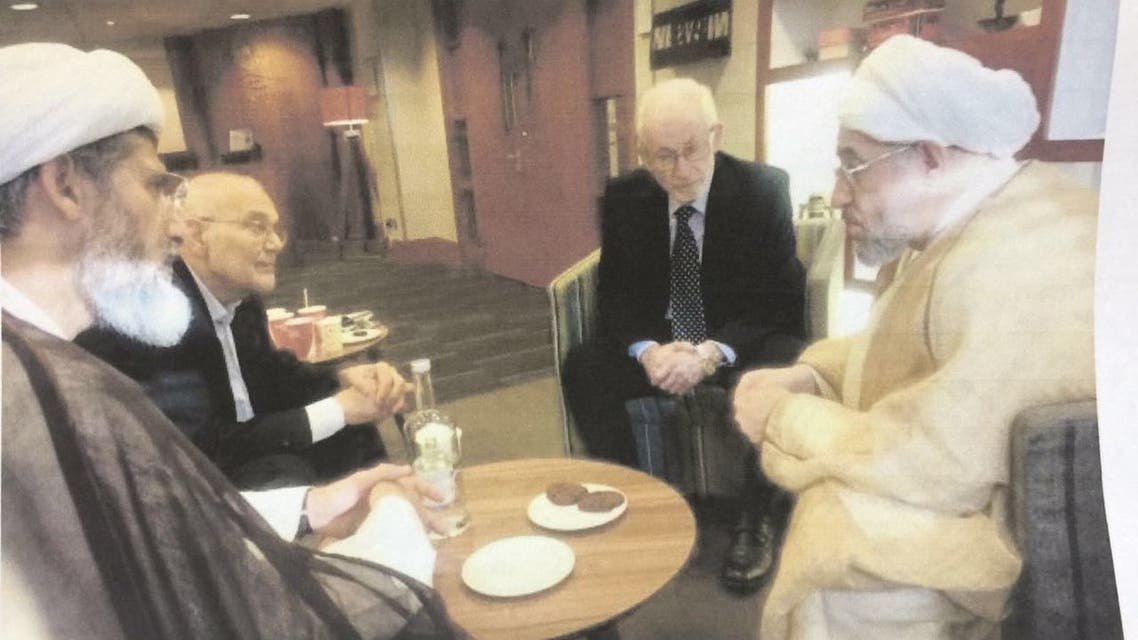 إبراهيم منير مع محسن الأراكي وقيادات مقربة من خامنئي
