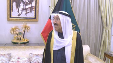 أمير الكويت لرئيس الوزراء: ثوبك نظيف فحارب الفساد