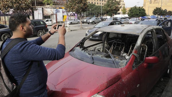 فيديو.. حتى السيارات لم تسلم من تكسير أنصار حزب الله