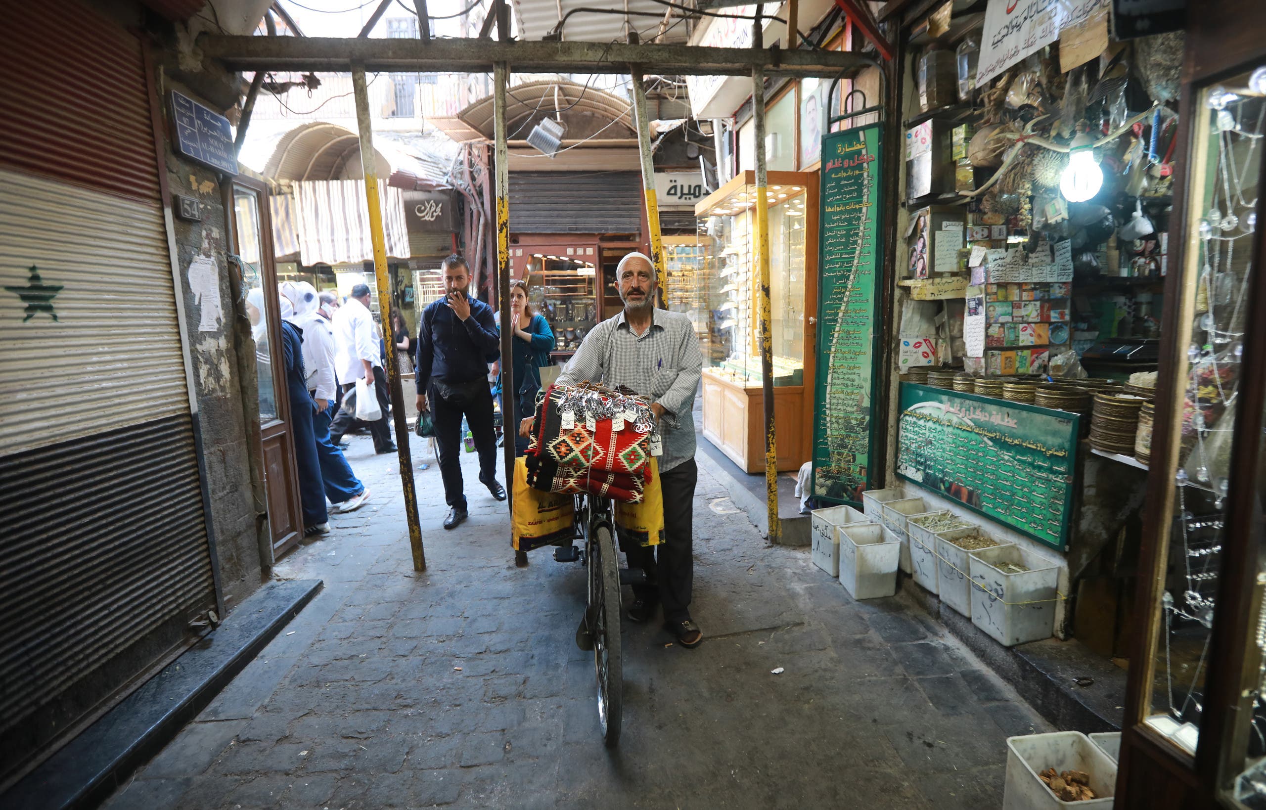 از بازاری در دمشق (فرانس پرس)