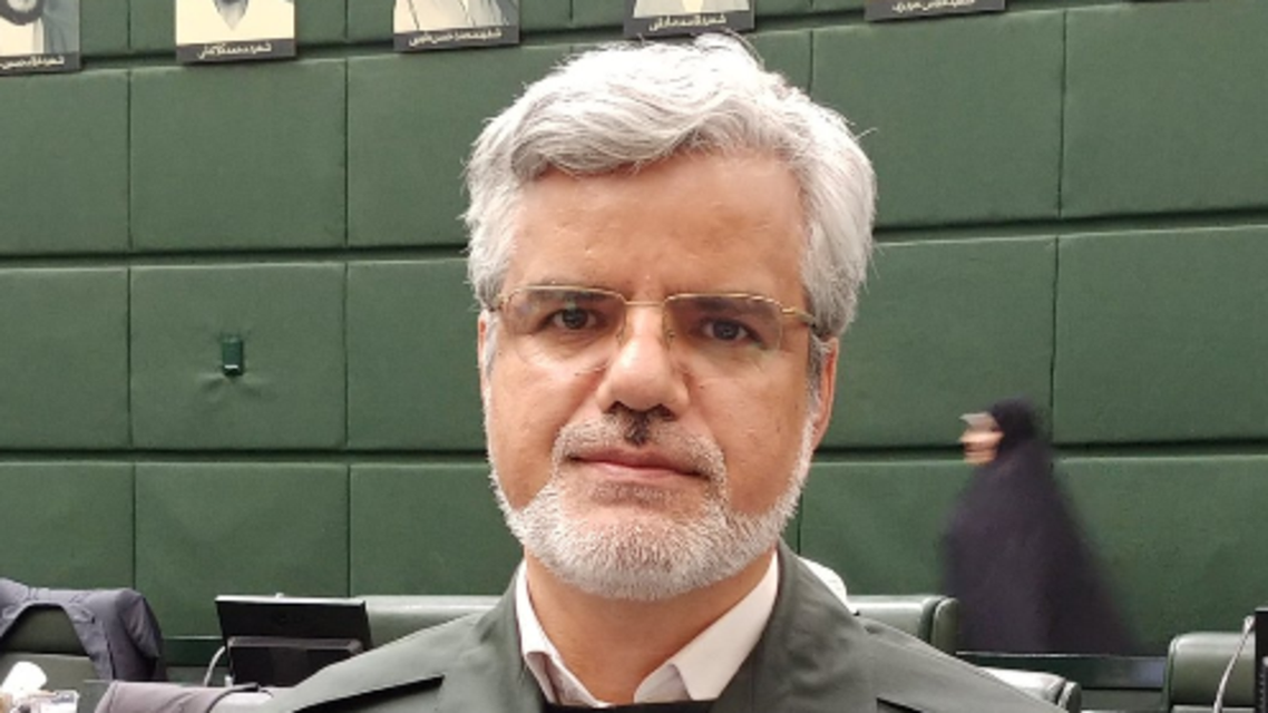 Mahmoud Sadeghi wearing IRGC uniform in parliament (Twitter)