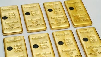 الذهب يهبط بسبب خسائر الأسهم وتفضيل السيولة