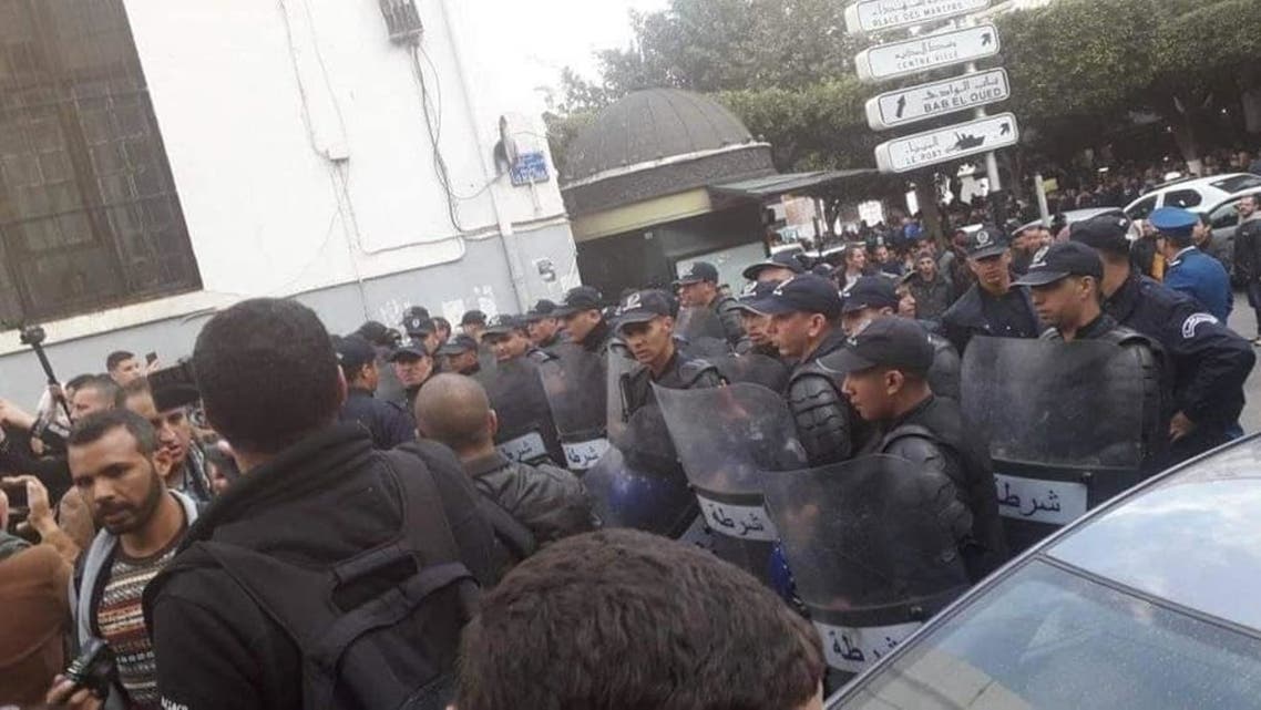 منمظاهرات الاثنين 3