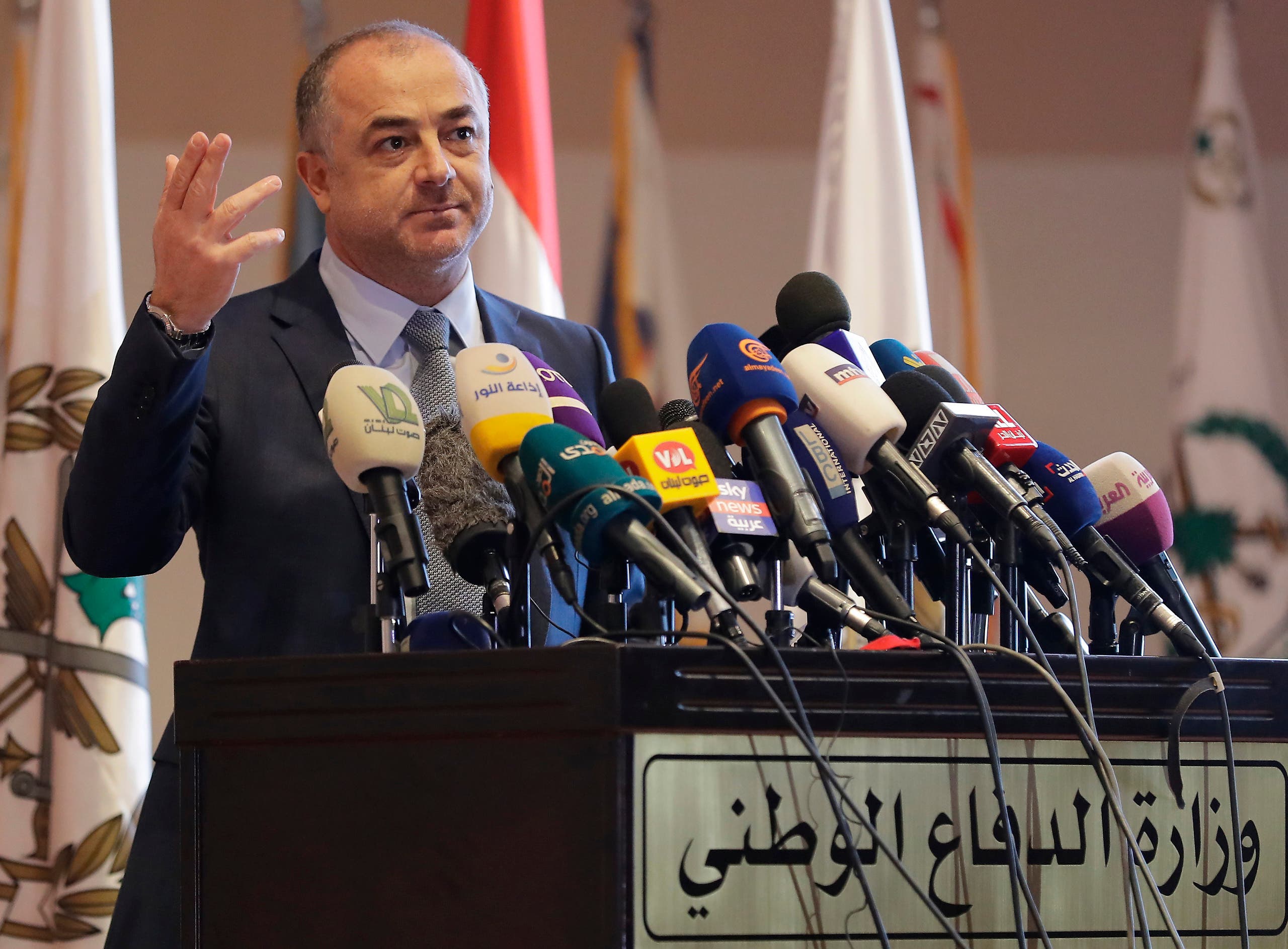 وزير الدفاع اللبناني الياس بو صعب(فرانس برس)