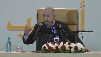 الجزائر.. الرئيس المنتخب يرمي الكرة في ملعب الحراك
