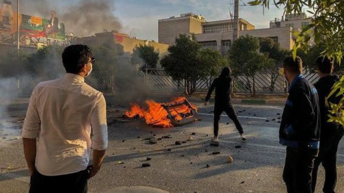 إيران