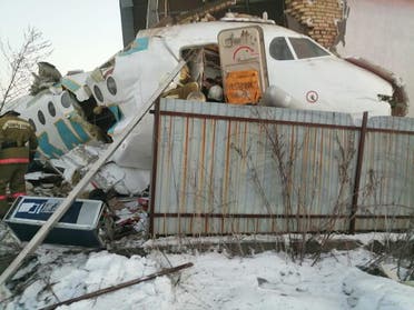 من موقع تحطم الطائرة في كازاخستان