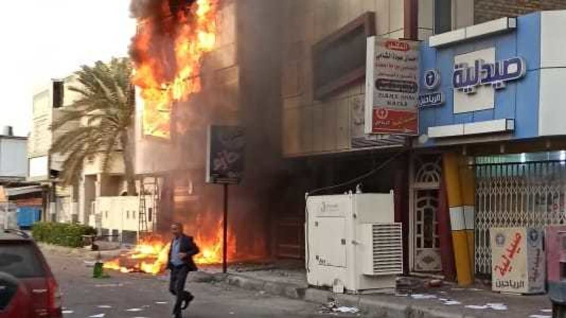 حرق نقابة الأطباء في ذي قار