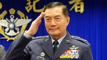 Taiwanese top military official Shen Yi-ming salutes as he is introduced to journalists during a press conference in Taipei, Taiwan. (File photo: AP)