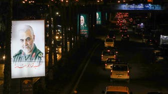 صور سليماني تحتل لافتات طريق مطار بيروت الدولي