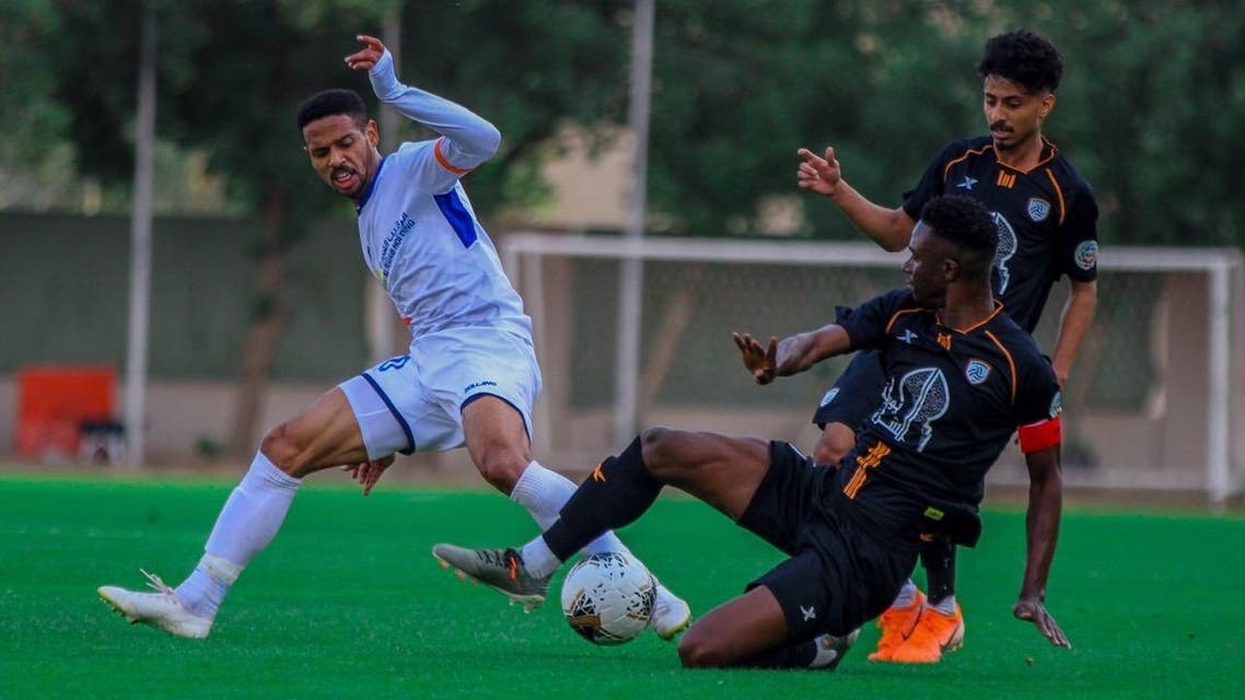 الشباب الوشم