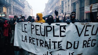 مئات الآلاف يتظاهرون ضد إصلاح أنظمة التقاعد في فرنسا