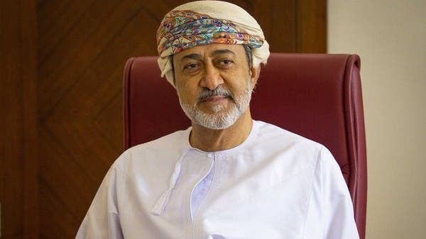 هيثم بن طارق آل سعيد يؤدي القسم سلطاناً لعُمان