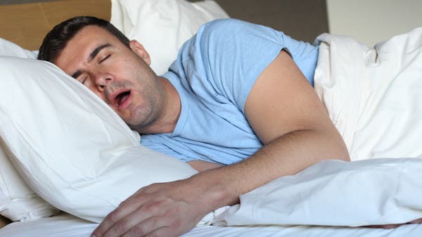 انقطاع النفس أثناء النوم مرتبط بنسبة الدهون في.. اللسان