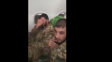 مقاتلون سوريون على متن طائرة متجهة إلى طرابلس(صورة متداولة عبر مواقع التواصل) 