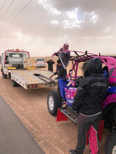 Breakdown at Dakar rally (supplied)