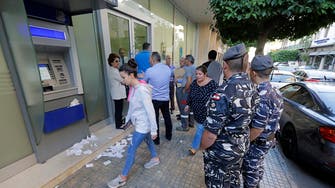 Rich Lebanese hoarding cash despite capital controls
