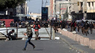 العراق.. مقتل 2 وإصابة 18 بإطلاق نار وحرق خيم المحتجين