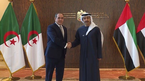 وزير خارجية الإمارات بالجزائر لبحث التعاون وأزمة ليبيا