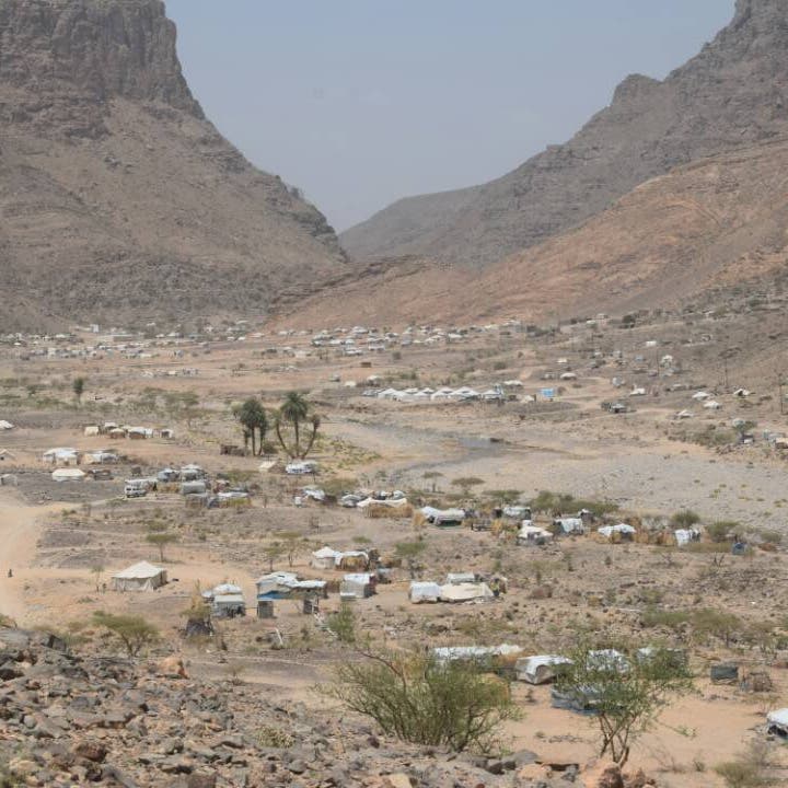 اليمن.. الحوثي يستهدف مخيماً للنازحين شرق صنعاء