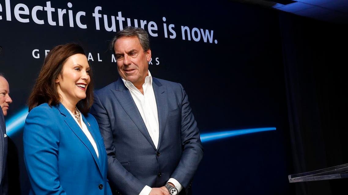 Michigan Gov. Gretchen Whitmer talks with Mark Reuss, General Motors president at their Detroit- Hamtramck assembly plant on January 27, 2020 in Detroit, Michigan. (AFP)