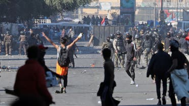 Iraqi demonstrators clash with Iraqi security forces, during ongoing anti-government protests in Baghdad, Iraq January 26, 2020. REUTERS/Thaier al-Sudani