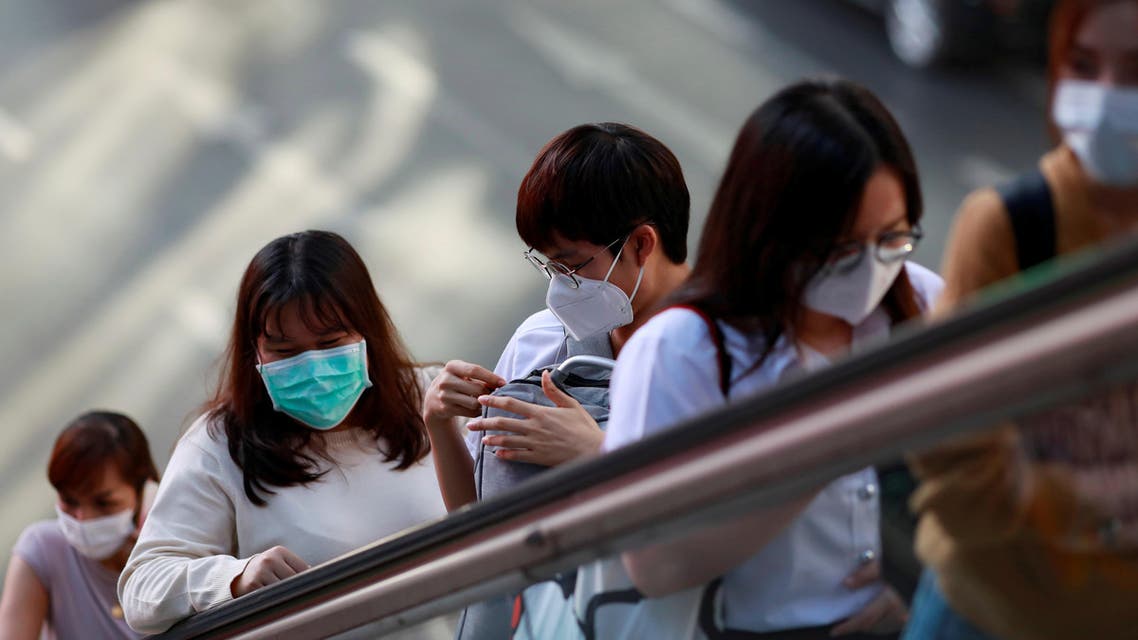 People wear masks to prevent the spread of the new coronavirus in Bangkok, Thailand January 28, 2020. (File photo: Reuters)