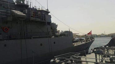 السفينة التركية التي وصلت للميناء (002)