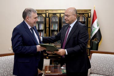 برهم صالح يكلّف محمد علاوي رسمياً برئاسة الحكومة