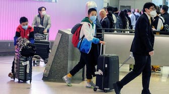 الإمارات تدعو المواطنين والمقيمين لتجنب السفر بسبب كورونا