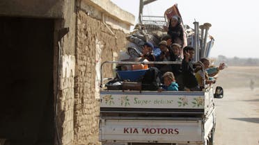 نازحون من حلب (أرشيفية - رويترز)