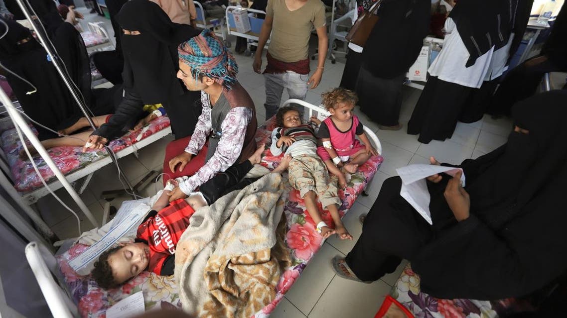 Boys recuperate from dengue fever at a hospital in Hodeidah, Yemen January 21, 2020. (Photo: Reuters)