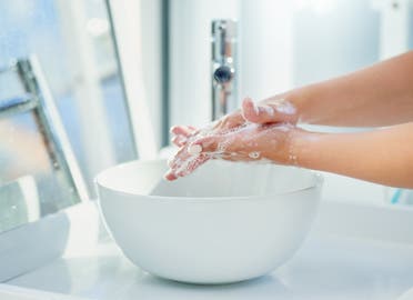 غسل اليدين من أهم تدابير الوقاية من كورونا