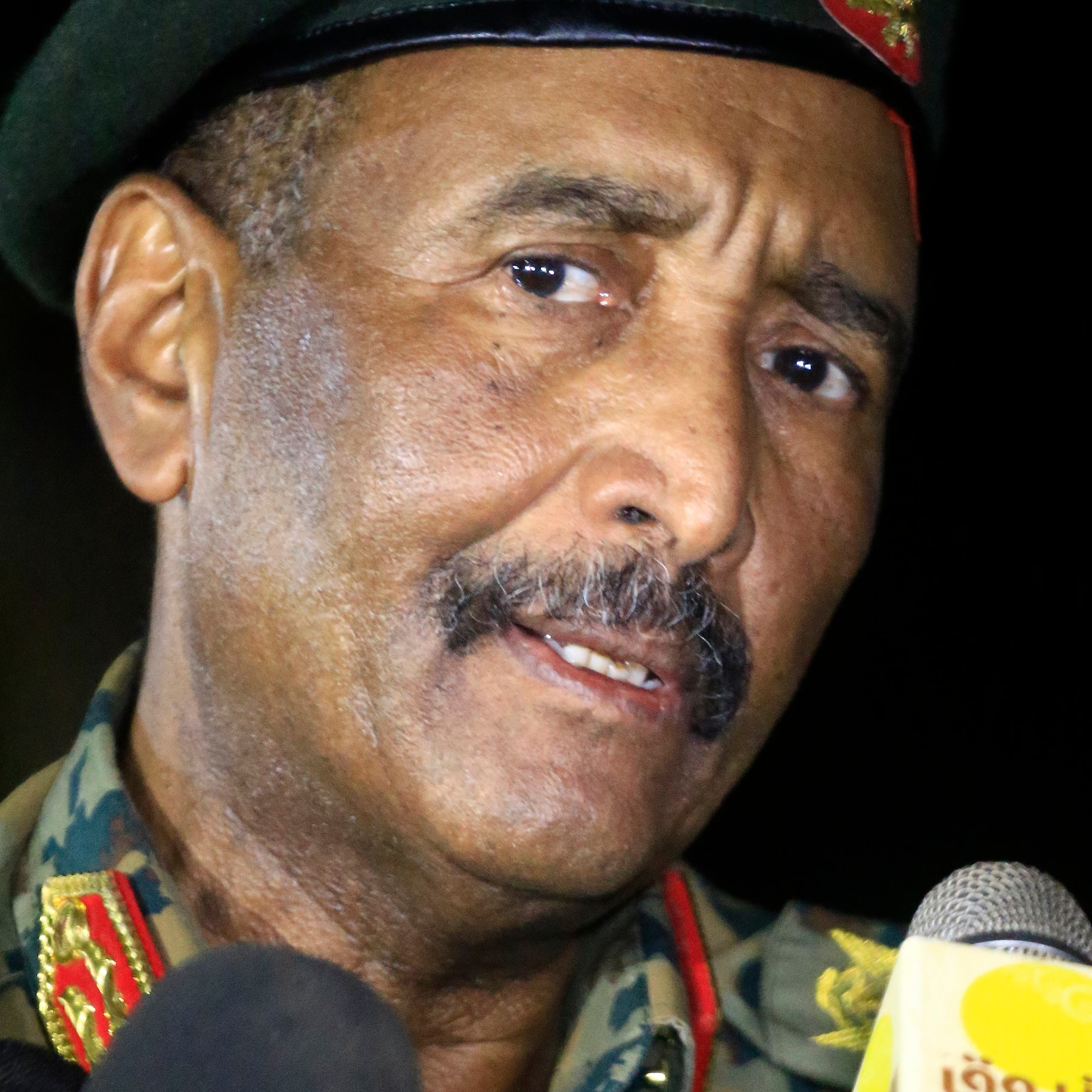 البرهان: رفع السودان من قائمة الإرهاب سينهي عزلتنا