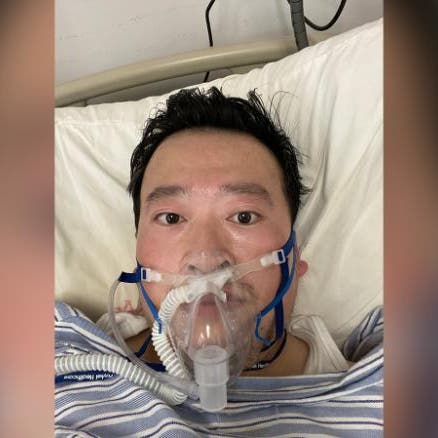 وفاة الطبيب الصيني الذي حذر من  كورونا وهددته الشرطة