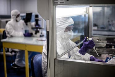 Scientists are at work in a laboratory in Lyon, France, February 5, 2020 as they try to find an effective treatment against the coronavirus. (File photo: AFP)