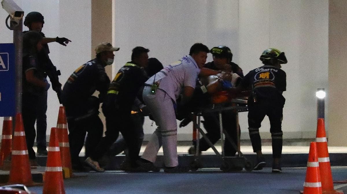 Death Toll Hits 26 From Thai Shooting After Raid Into Mall In Korat City Al Arabiya English