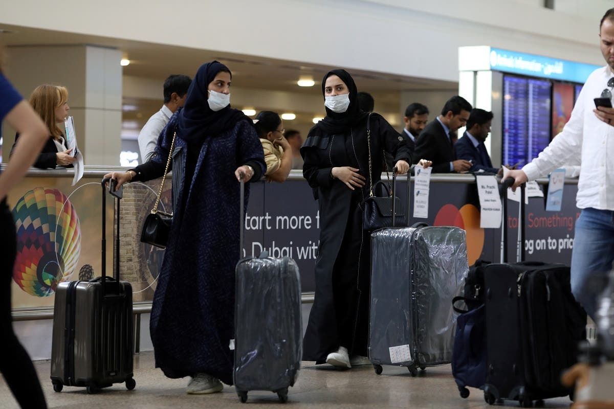 Travelers wear masks as they arrive at the Dubai International Airport, after the UAE's Ministry of Health and Community Prevention confirmed the country's first case of coronavirus, in Dubai, United Arab Emirates January 29, 2020. (File photo: Reuters)