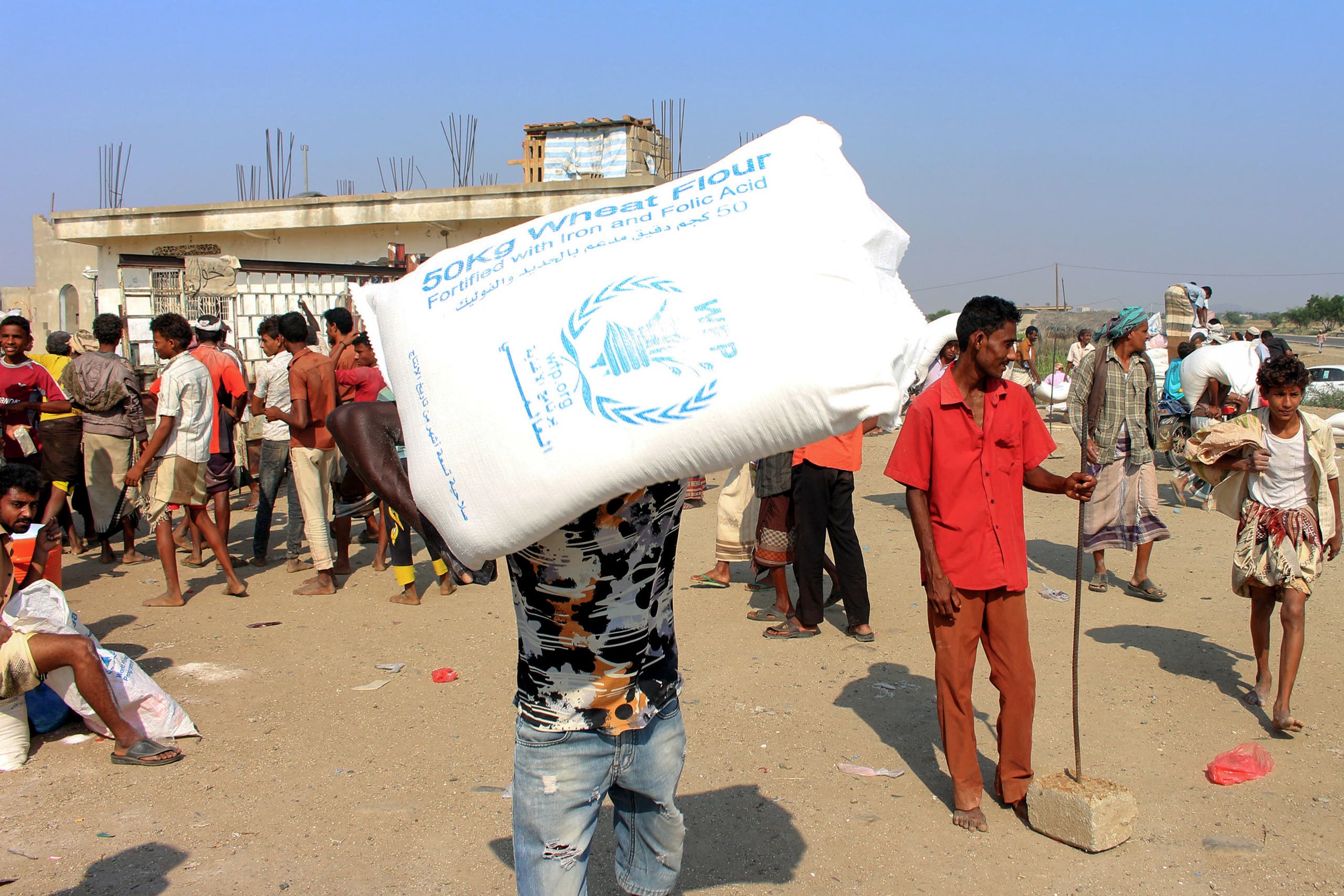 مساعدات غذائية إلى اليمن (أرشيفية- فرانس برس)