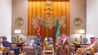 ولي العهد السعودي يجتمع مع رئيس دولة أريتريا