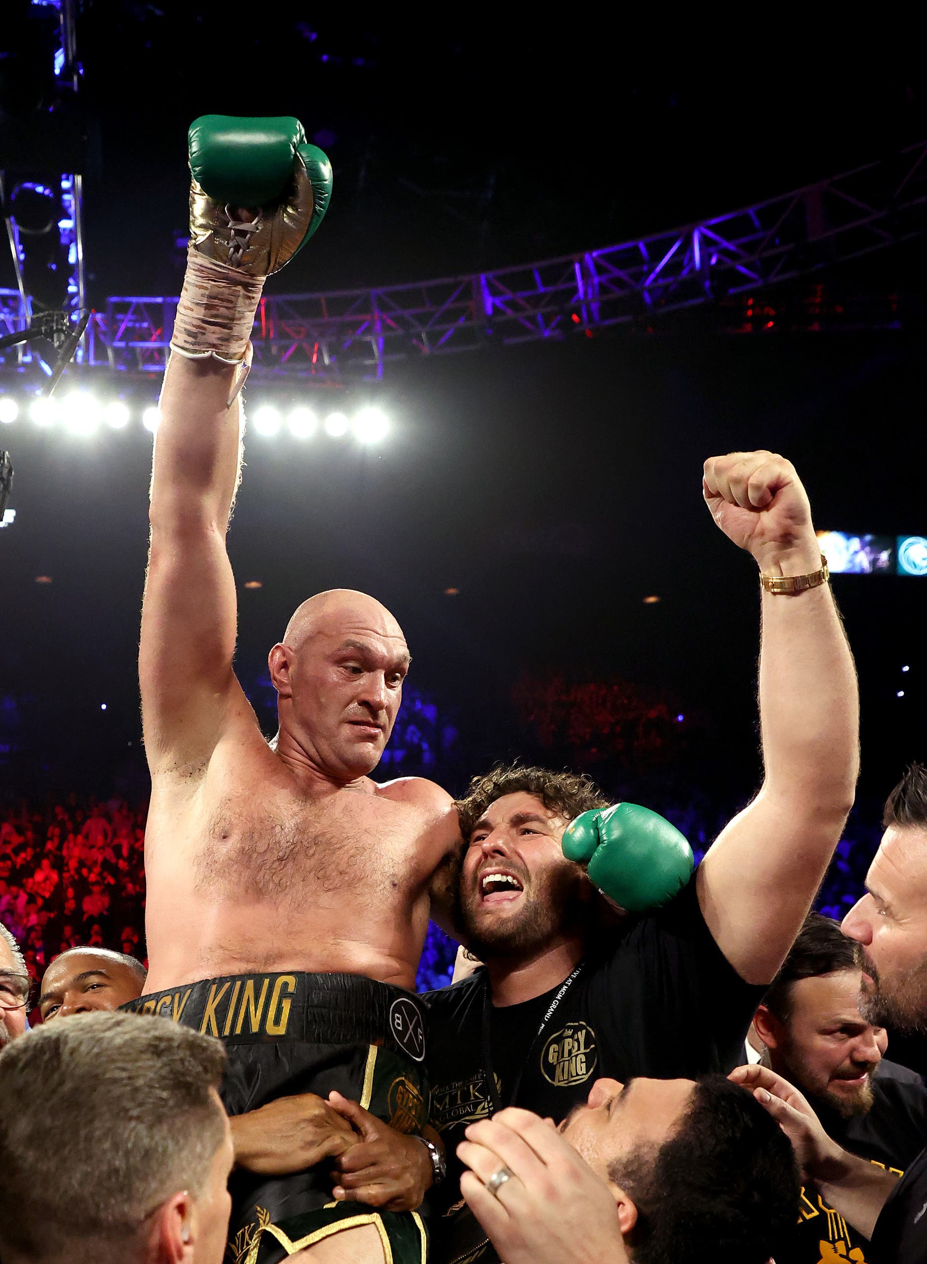 Fury, Wilder win - AFP