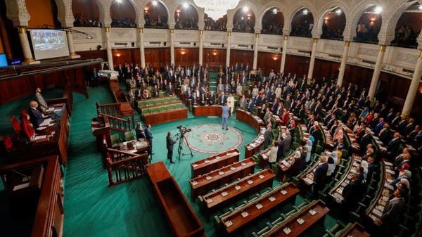 بعد قرابة عامين من تجميده.. برلمان تونس الجديد يبدأ أعماله الاثنين