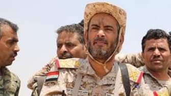 شاهد.. رئيس أركان الجيش اليمني يتفقد قواته "المنتصرة" قرب صنعاء 