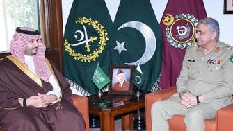 نائب وزير الدفاع السعودي يلتقي قائد الجيش الباكستاني
